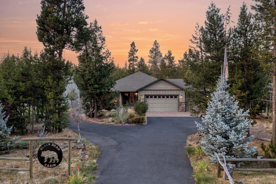 Black Bear Cabin is waiting!