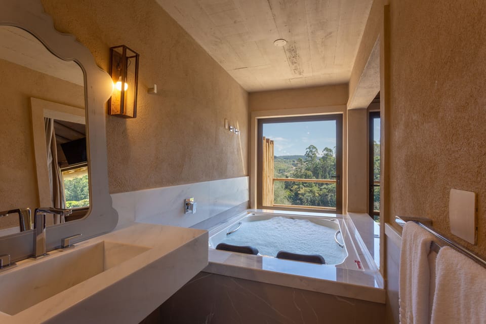 Premium Room, Bathtub | Bathroom | Separate tub and shower, jetted tub, rainfall showerhead
