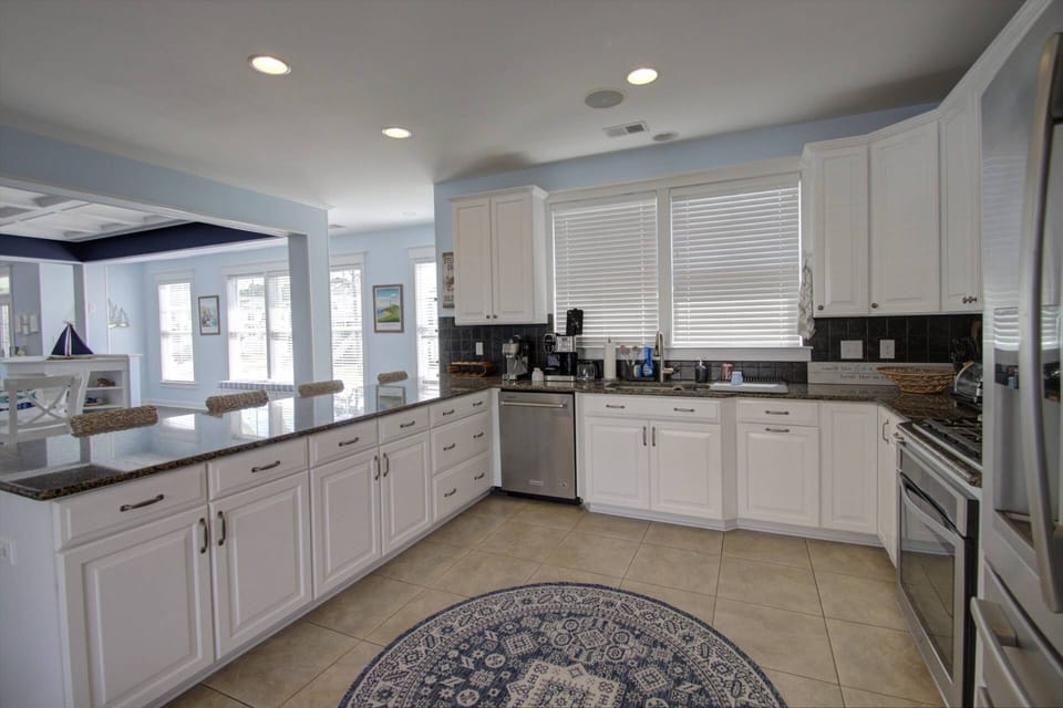 This kitchen has all the essentials for up to ten people.