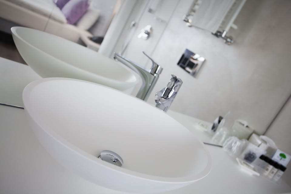 Style Double Room | Bathroom sink