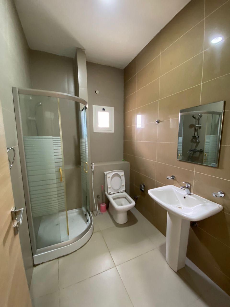 Standard Apartment | Raised toilet seat