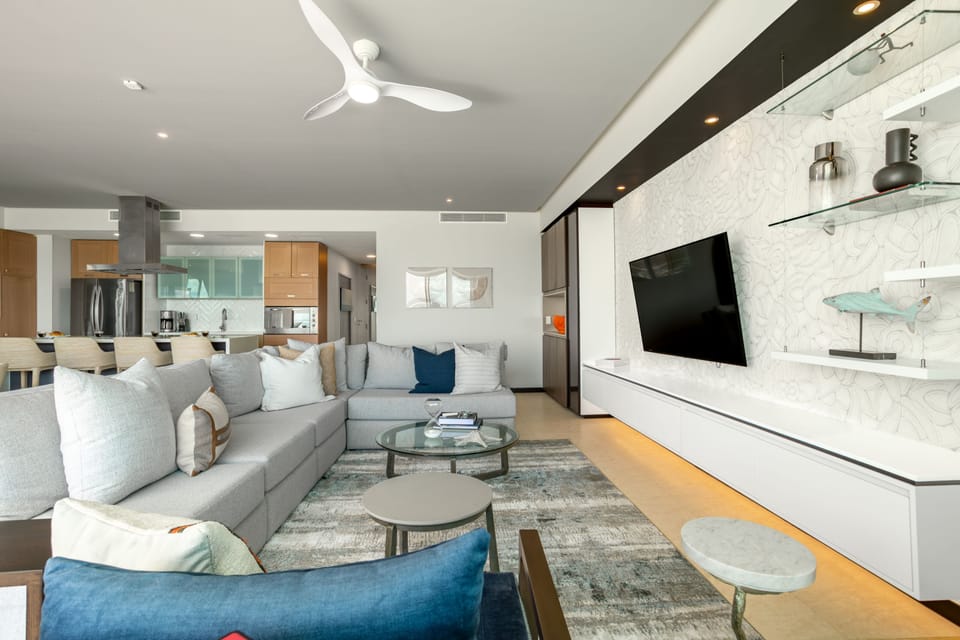 Condo - Image 3