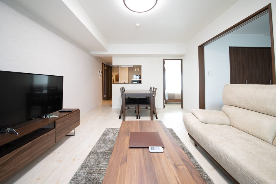 Basic Apartment | Living area