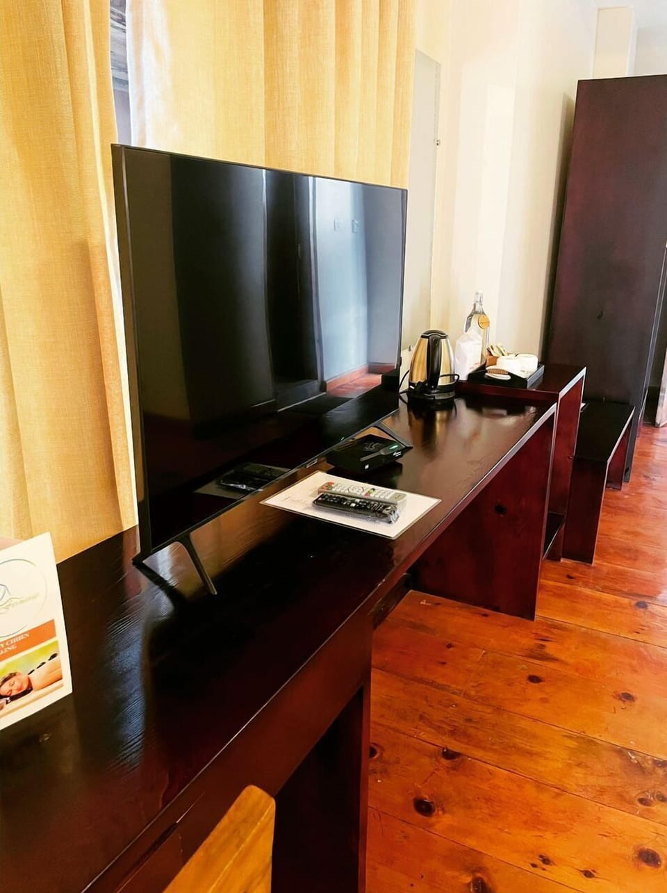 Room amenity