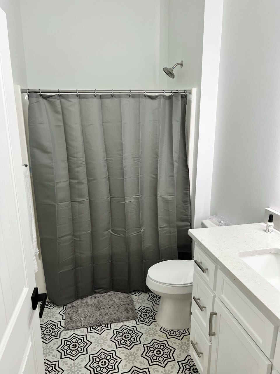 Guest bath. Main level. 