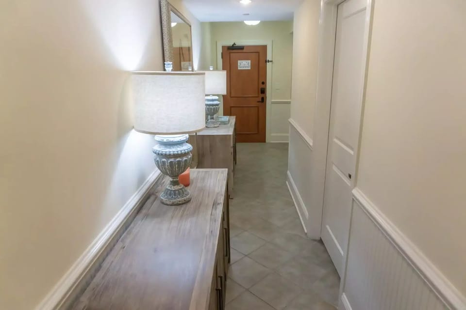 Entrance Hall Way