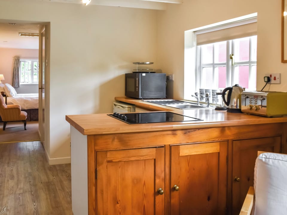 Kitchen | Little House on the Common, Diss