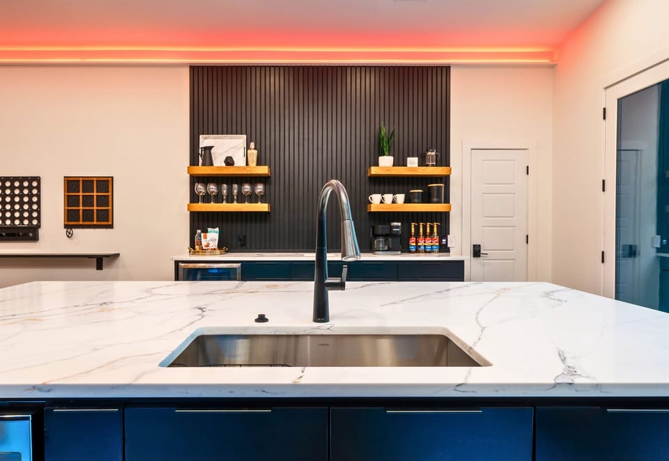 [Kitchen] The Spacious Granite Countertops and Massive Kitchen Island Provides Plenty of Space to Work.