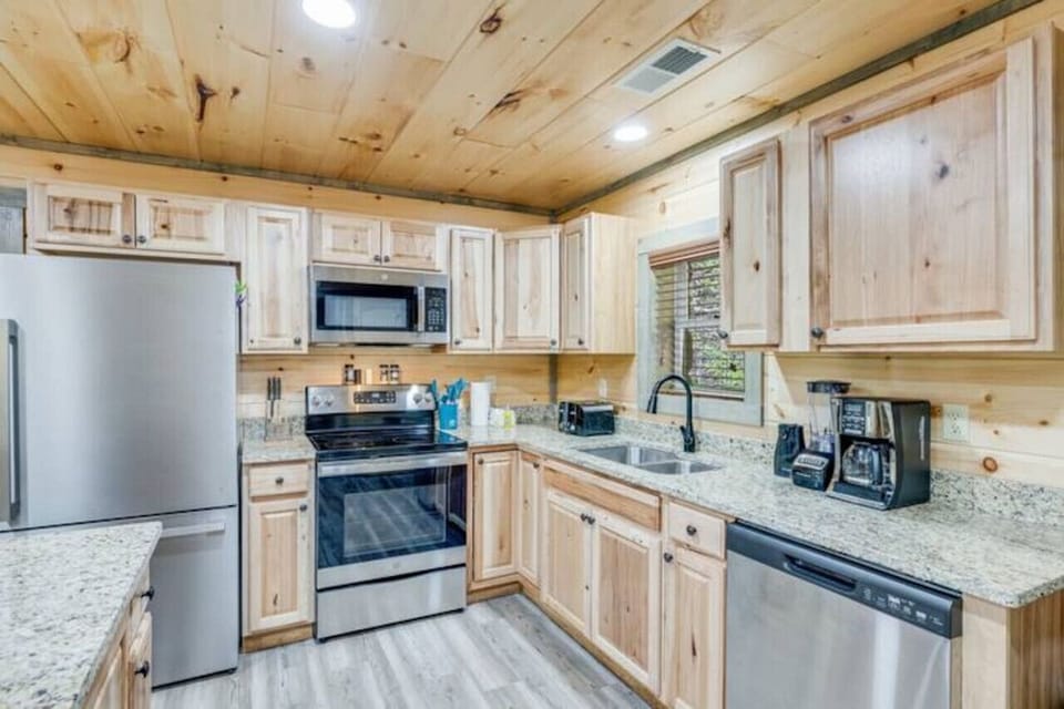 Fully Furnished Kitchen