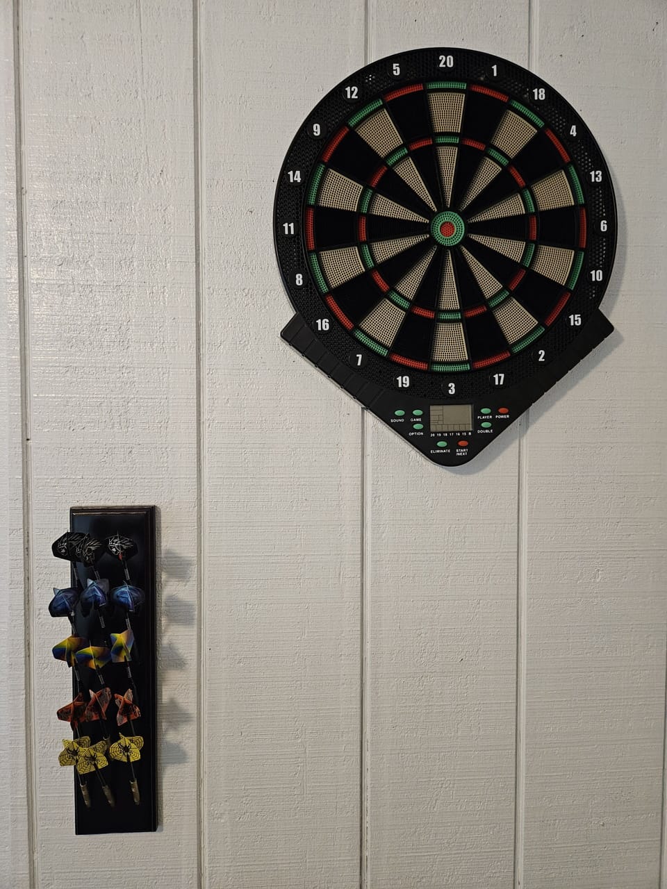 Electronic darts for friendly competition 