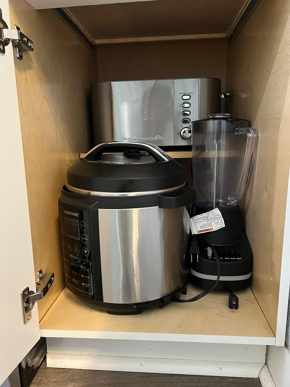 Rice maker, blender, and toaster.