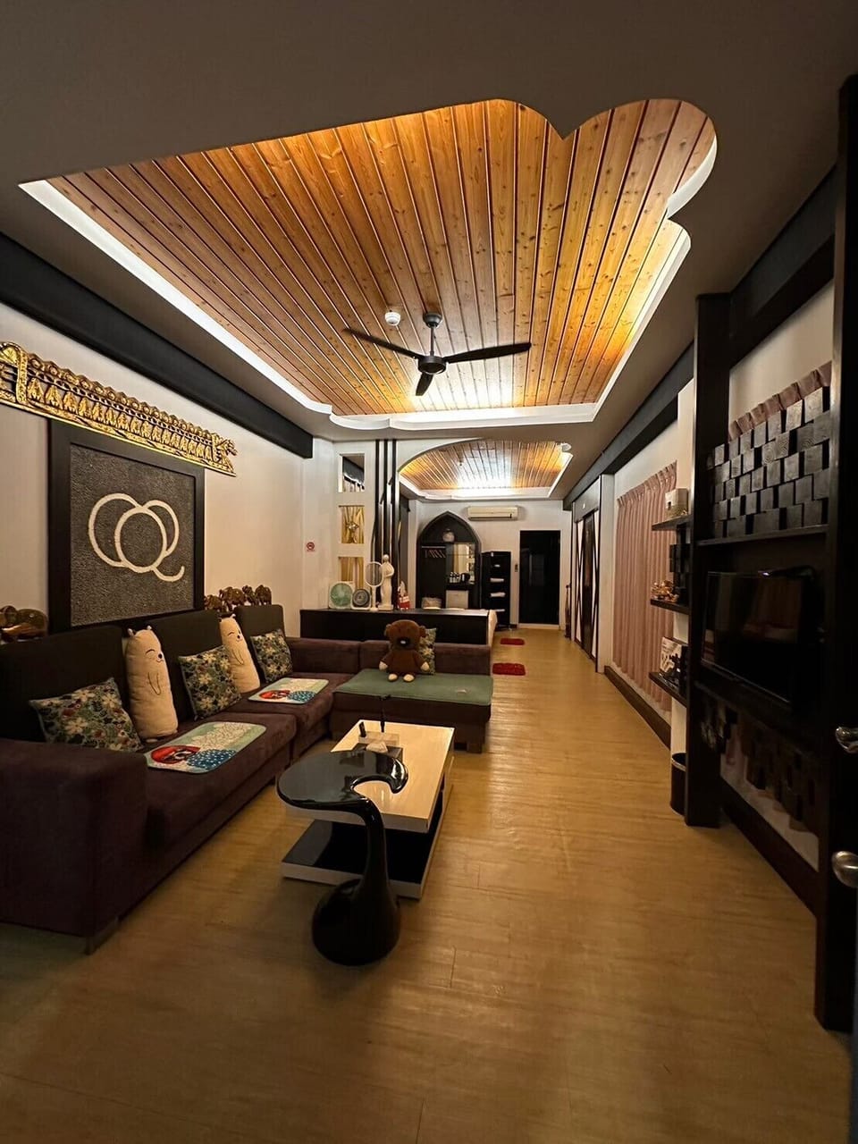 Deluxe Quadruple Room, 1 Bedroom | Premium bedding, down comforters, laptop workspace, WiFi (free)