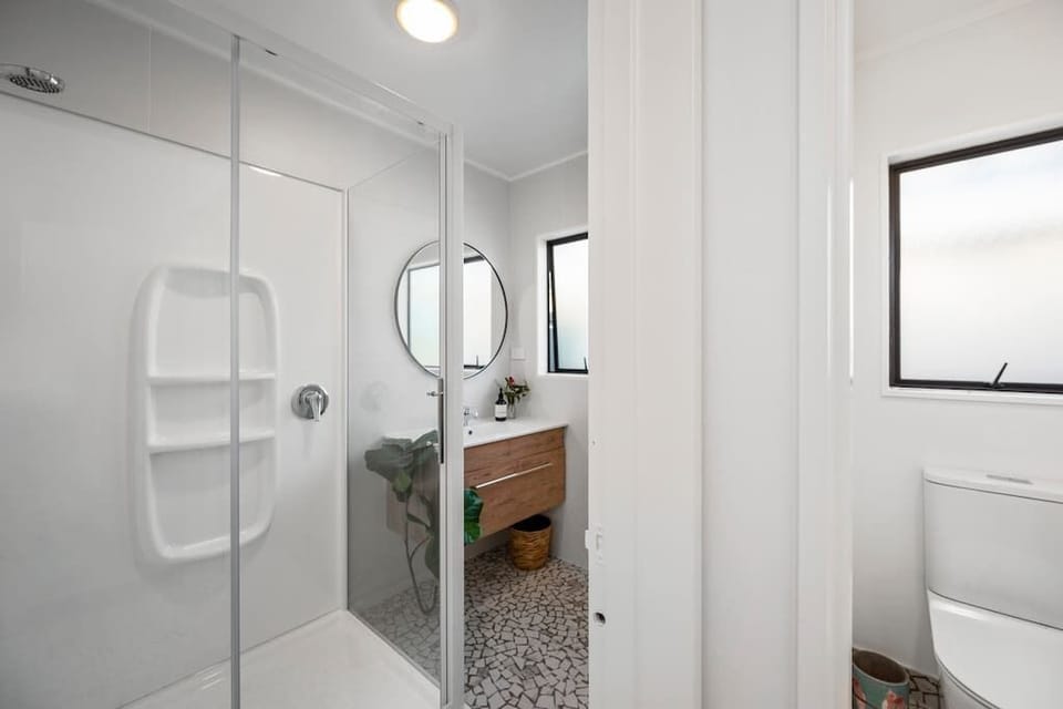 Main bathroom