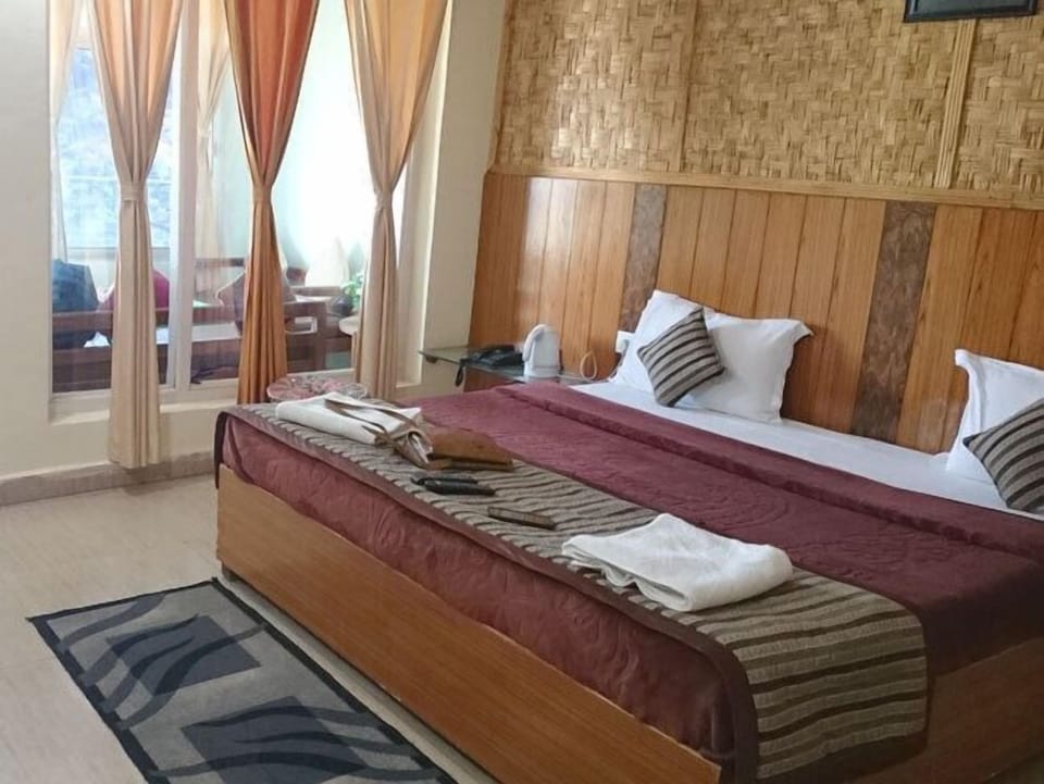 Deluxe Room | 1 bedroom, free WiFi
