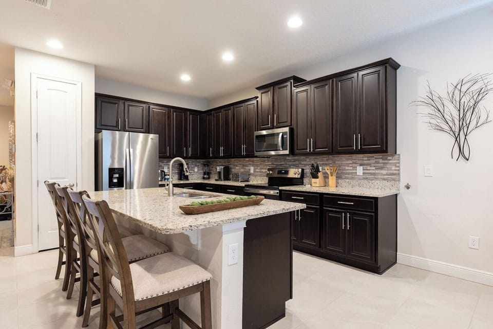 Family House, Multiple Bedrooms, Private Pool | Private kitchen | Coffee/tea maker, fridge, microwave, oven