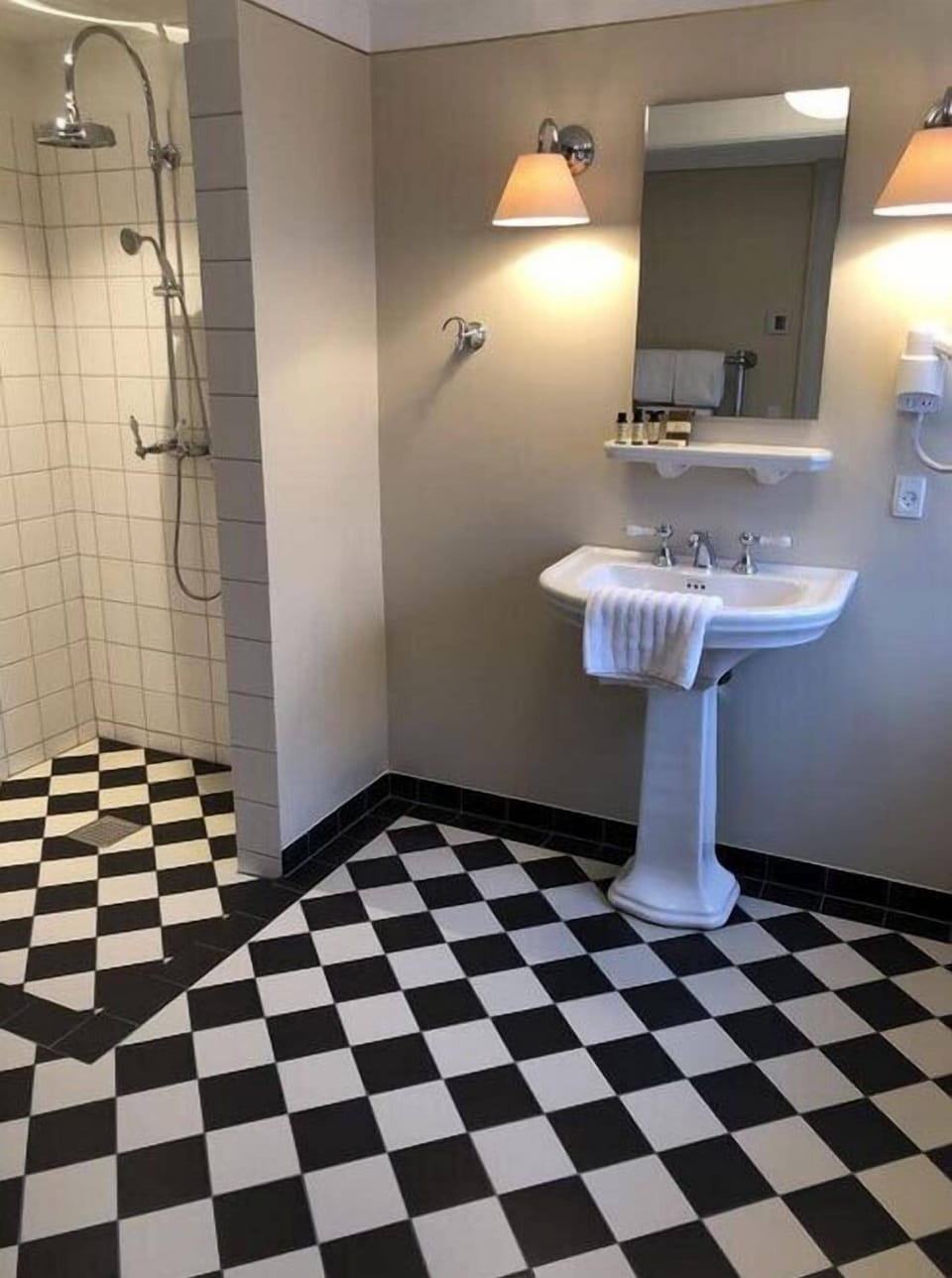 Exclusive Double Room, 1 Double Bed | Bathroom