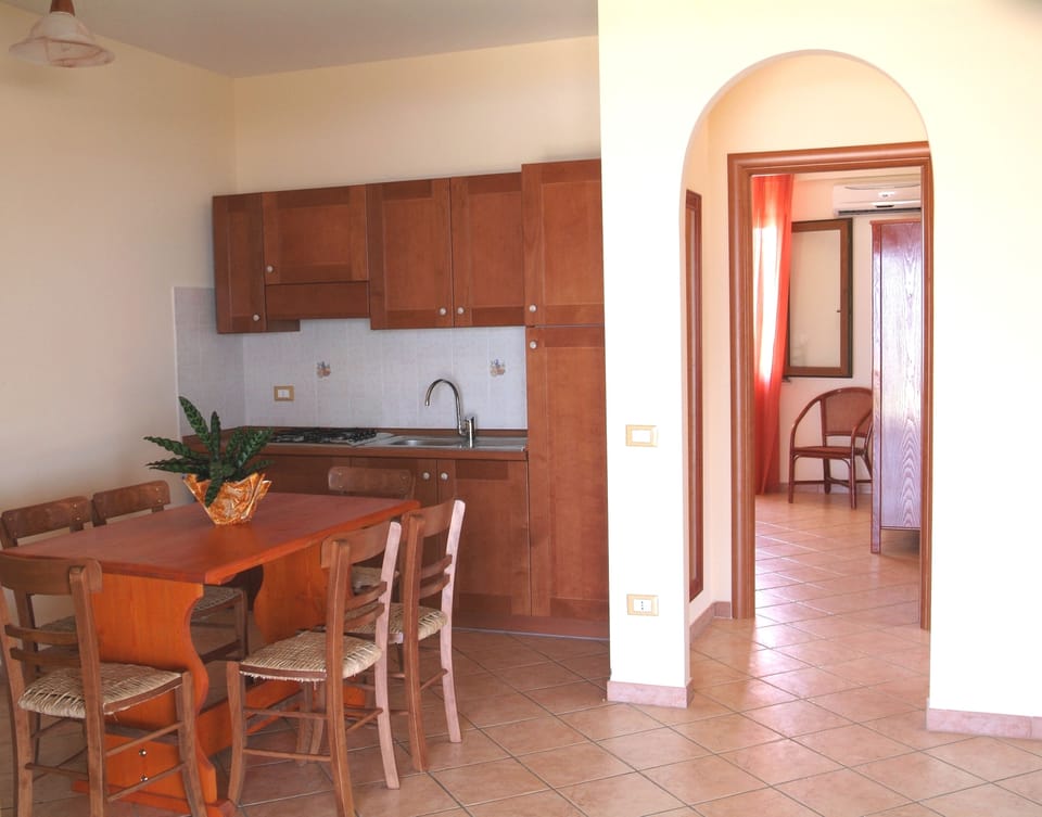 Family Apartment, 2 Bedrooms, Terrace, Sea View | Living area