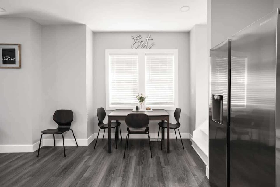 Dining Area: We've prepared a space that not only satisfies your appetite but also adds a touch of hospitality to every bite.