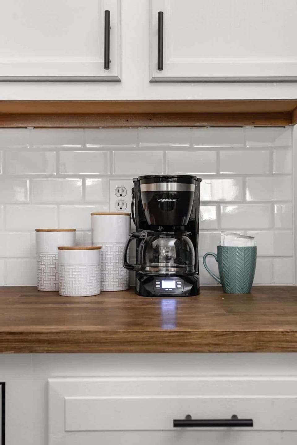 Begin your day with a moment of tranquility – our coffee station is ready with all the essentials. Take a moment to relax, savor a cup of coffee, and feel at home.