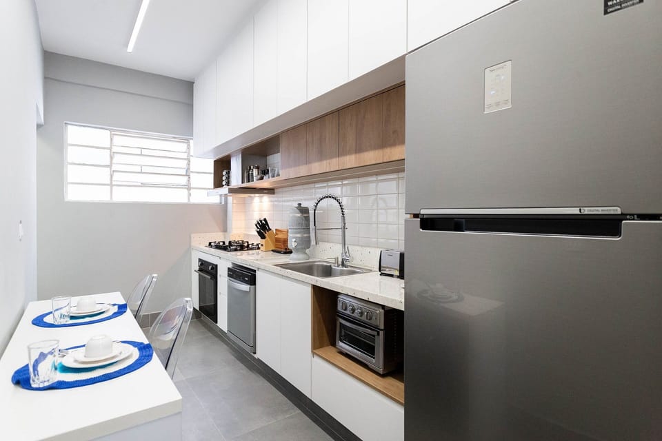 Apartment | Private kitchen | Fridge, microwave, toaster, cookware/dishes/utensils