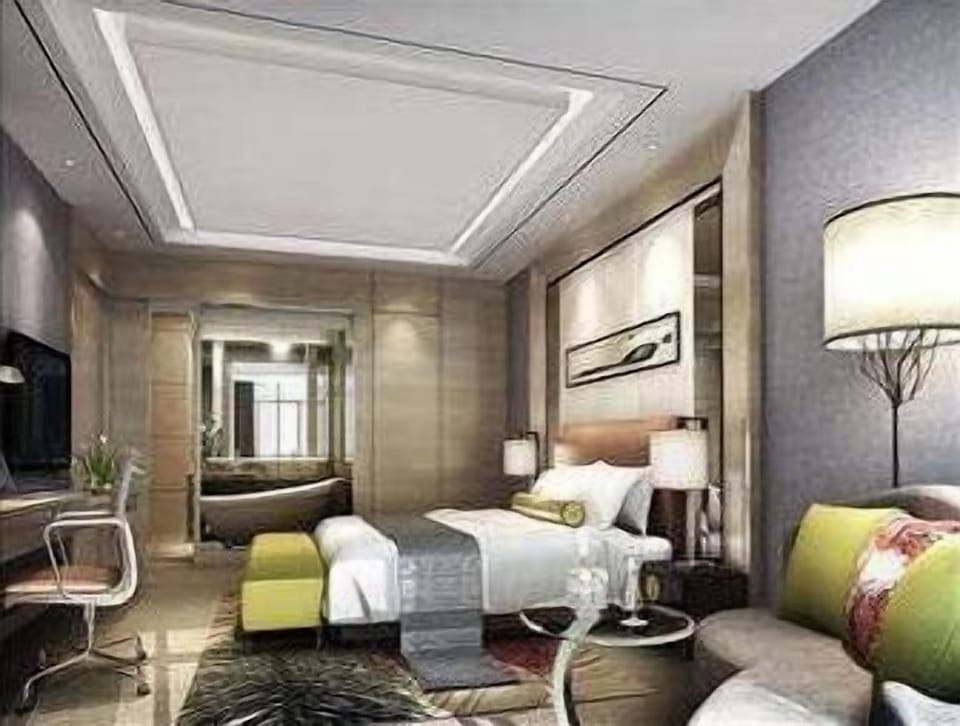 Minibar, in-room safe, desk, iron/ironing board