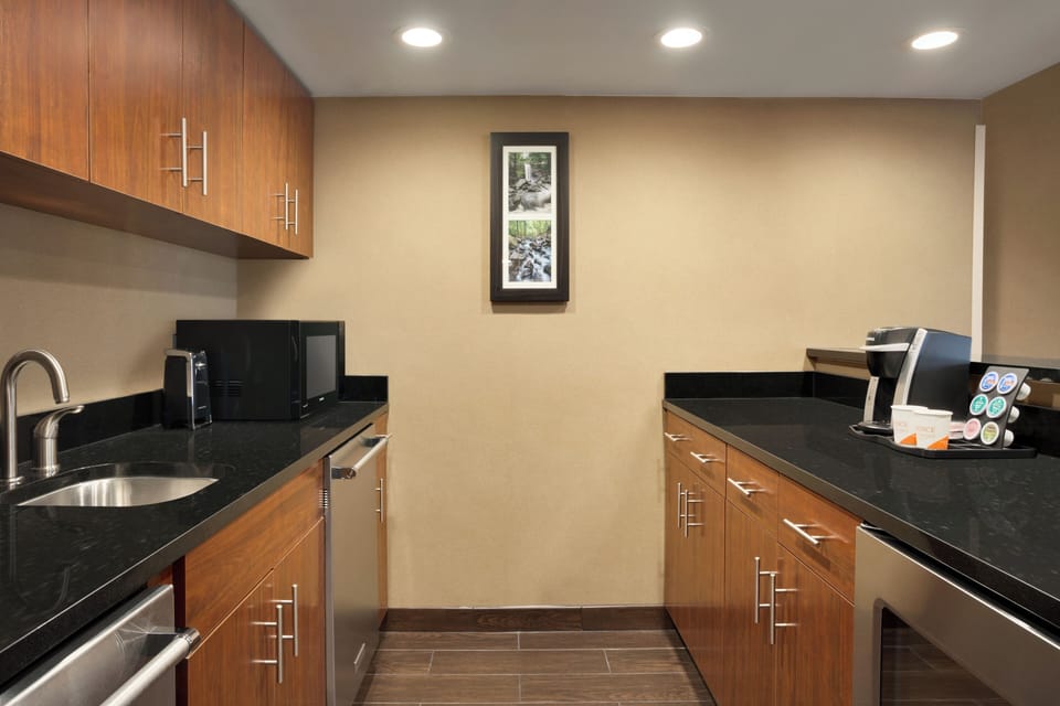 Presidential Suite, King Bed | Private kitchenette | Fridge, microwave, coffee/tea maker