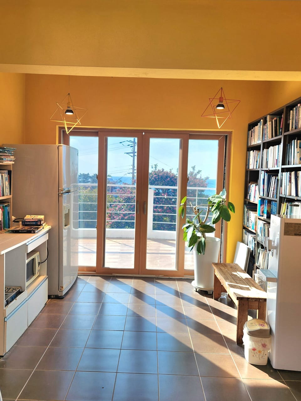 Deluxe Suite | Living area | Heated floors