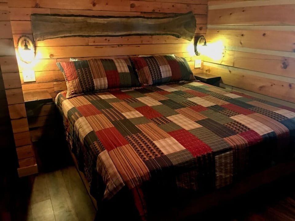 King bed in the master bedroom