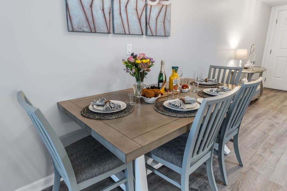 Comfortable seating in the dining area, perfect for game nights with the family!