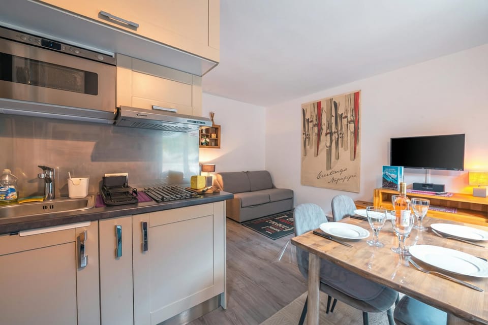 Kitchen and dining area