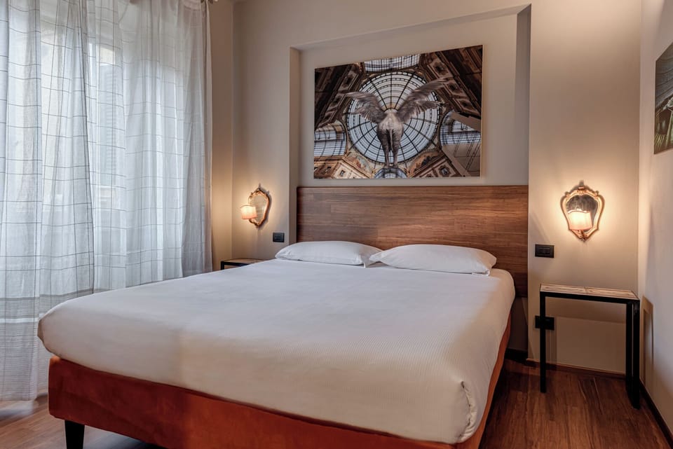 Design Double Room, 1 King Bed, Garden View, Garden Area | Individually decorated, individually furnished, desk, laptop workspace