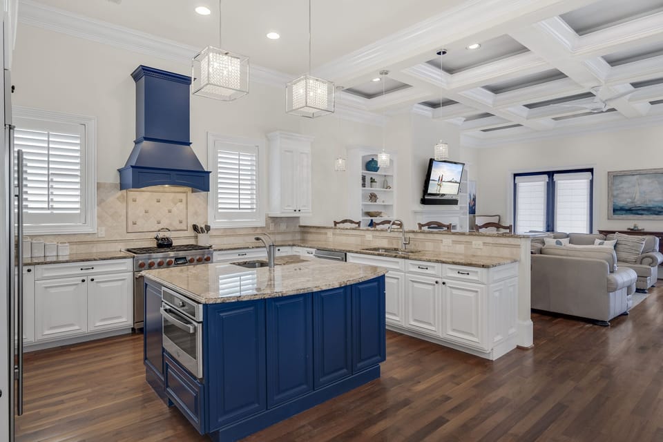Sandcastle on Sandstone - Dune Allen Beach - Second Floor Kitchen Area