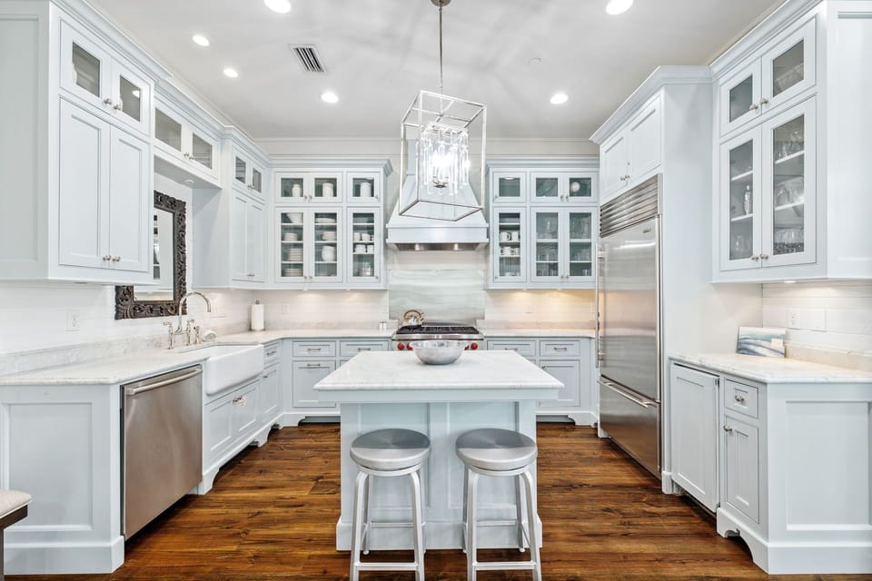 Gourmet kitchen with Wolf and SubZero appliances