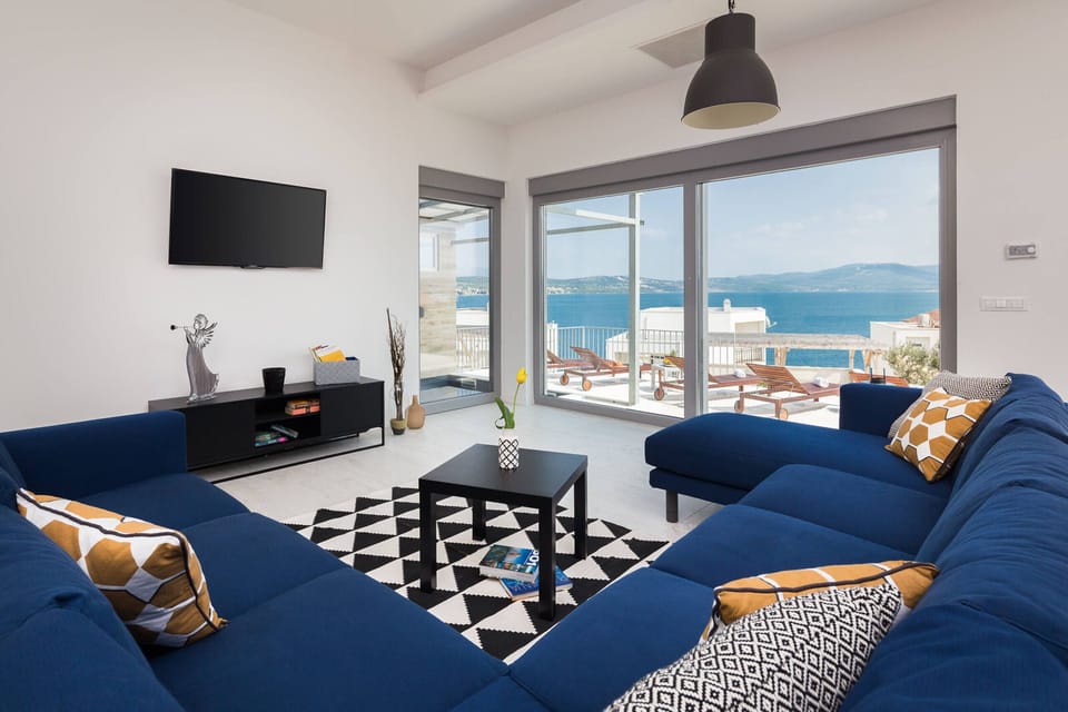Villa, 4 Bedrooms, Private Pool, Sea View | Living room | Fireplace