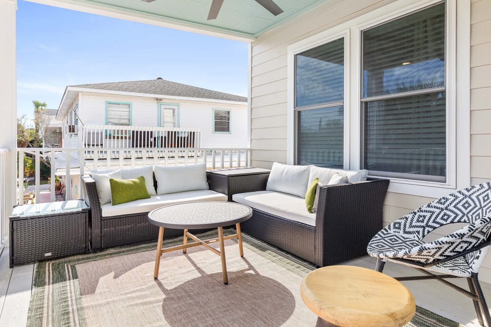 The second level balcony - with ample tabletop seating and lounge seating