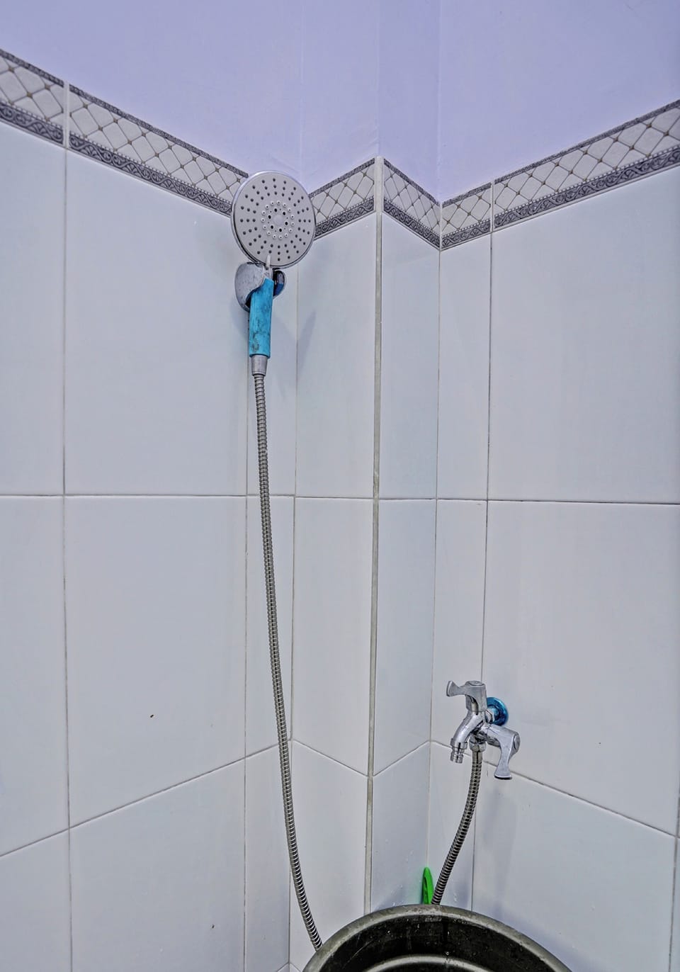 Standard Double Room | Bathroom | Shower