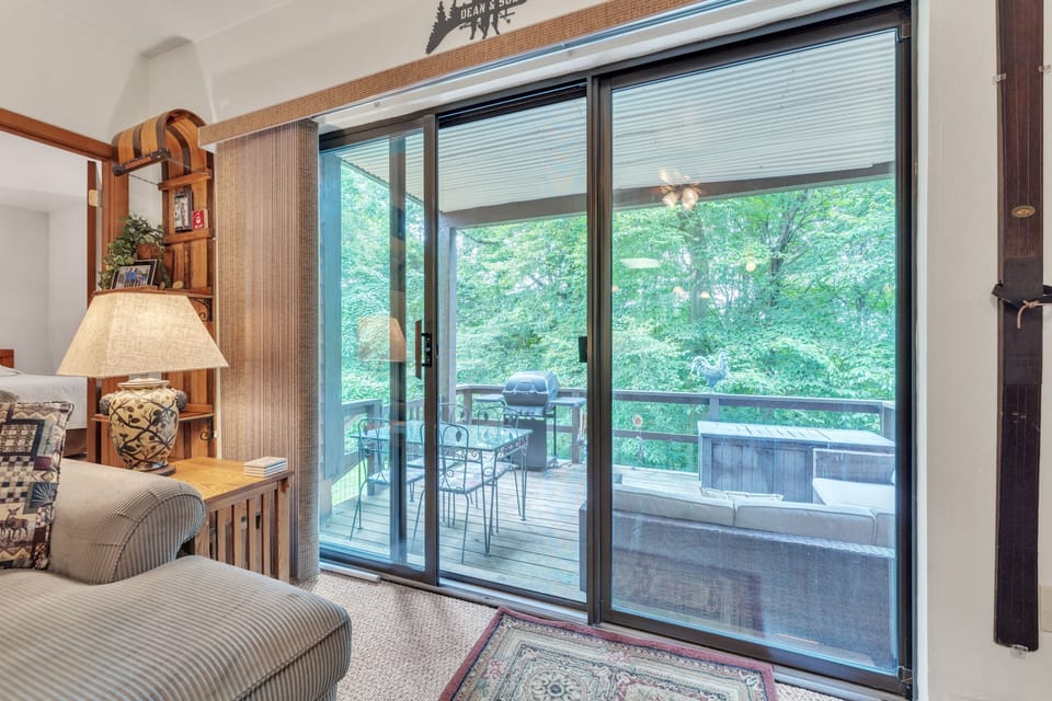 Condo, 2 Bedrooms | View from property