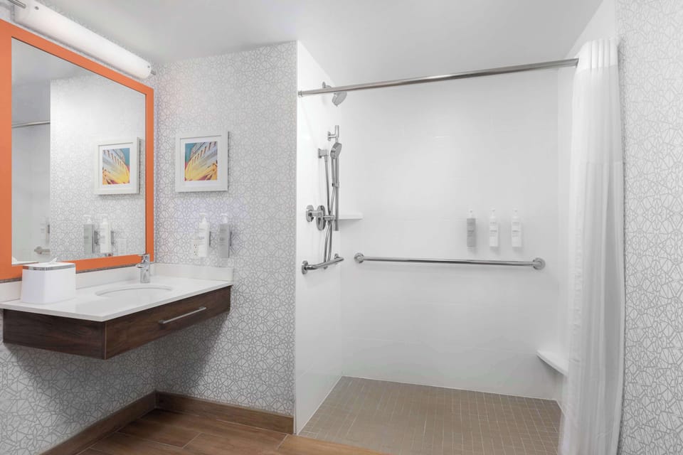 Bathroom shower