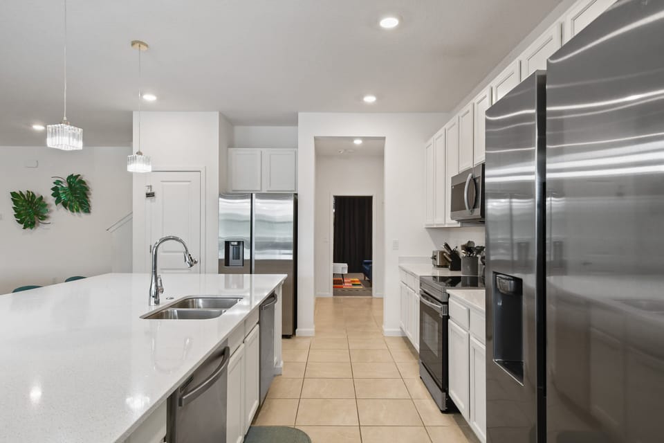 House, Multiple Beds, Pool Access, Pool View (2513SD VP) | Private kitchen | Coffee/tea maker, electric kettle