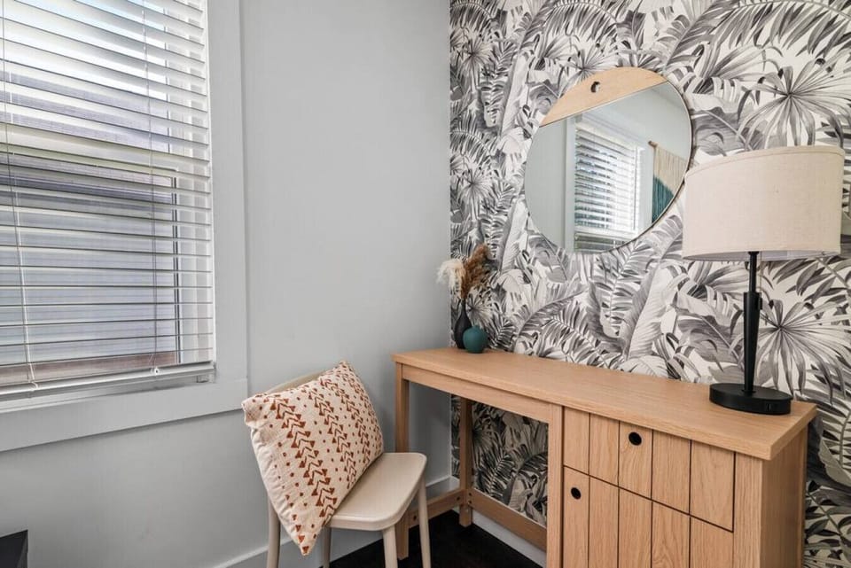 Comfortable Work Area