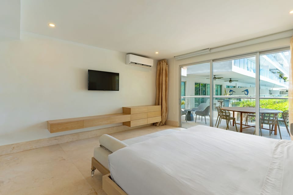 Deluxe Apartment | WiFi (free), individually decorated, individually furnished, bed sheets