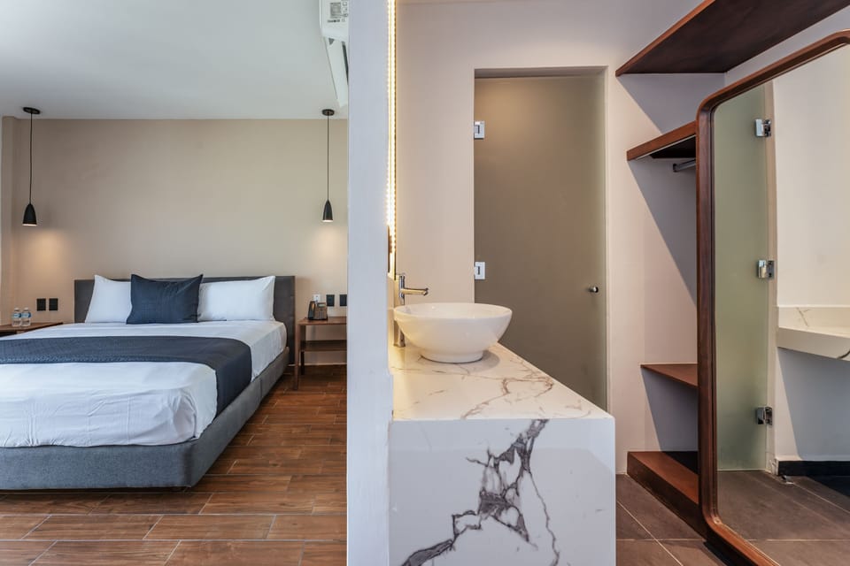 Deluxe Double Room | Egyptian cotton sheets, premium bedding, in-room safe, desk