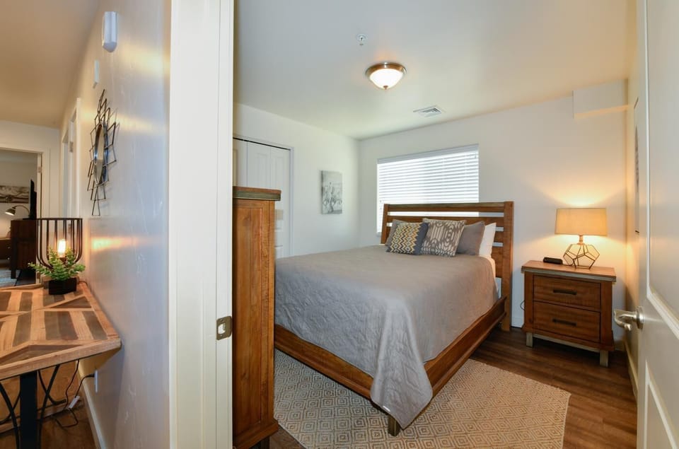 Third Bedroom (Queen)