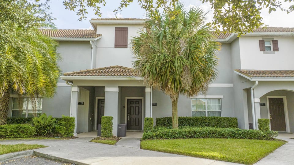 3119 Pequod Pl