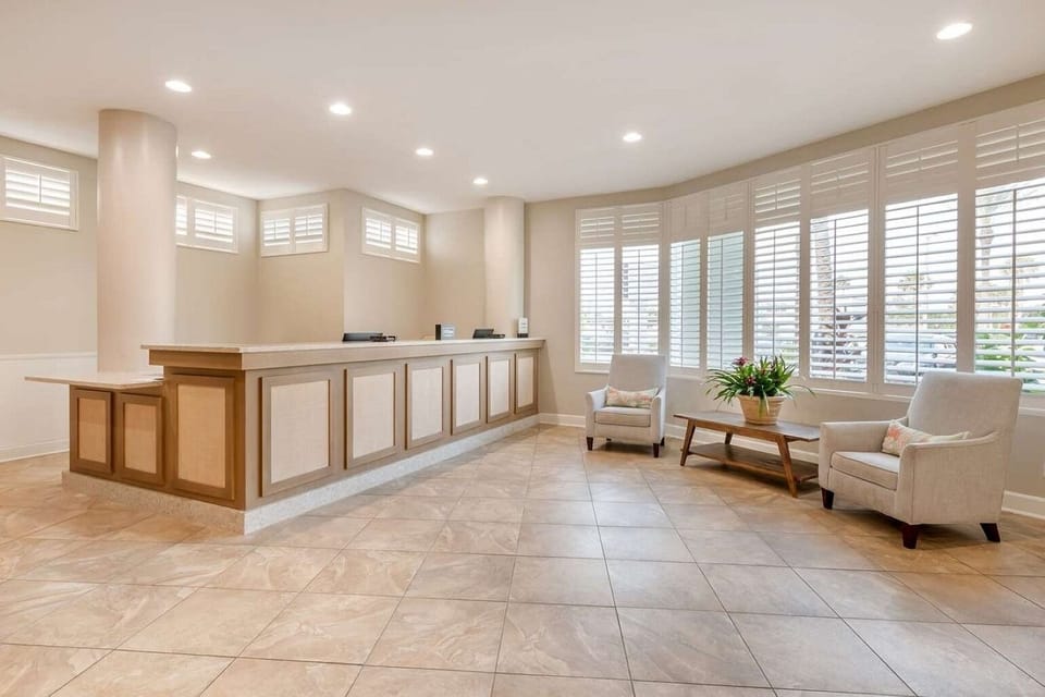 Lobby • Front Desk & Seating Area