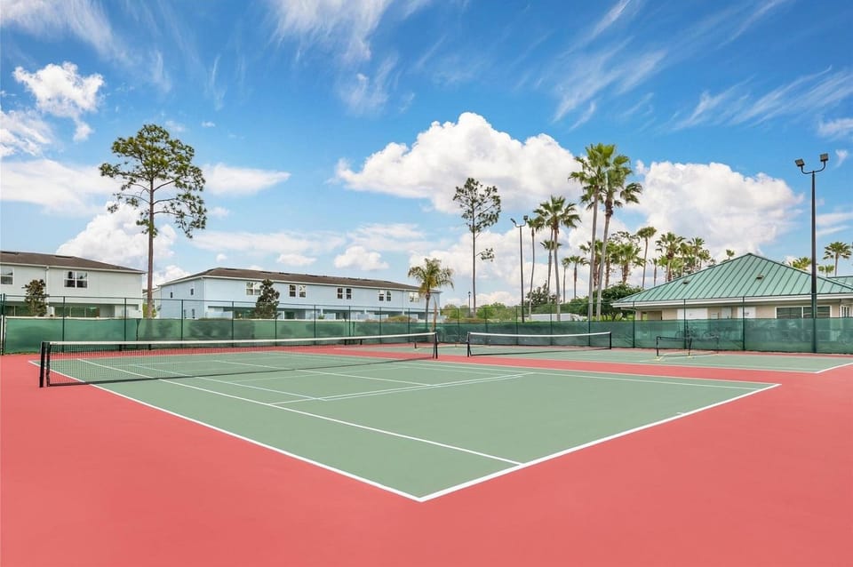 Tennis Courts • Dual Lighted Courts & Green Windscreen