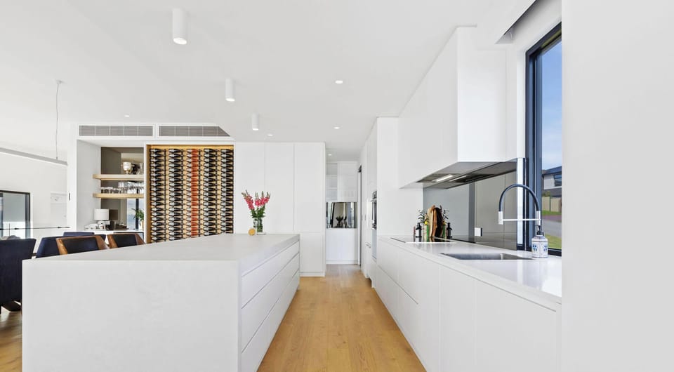 House | 7 bedrooms, desk, high-speed internet