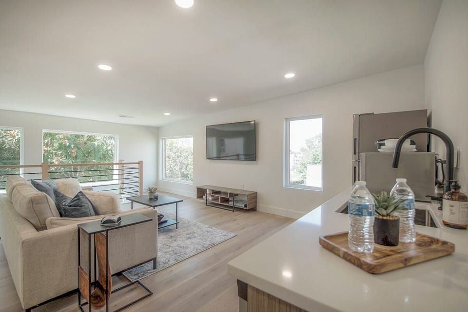 Professionally designed by a locally renowned Interior Designer