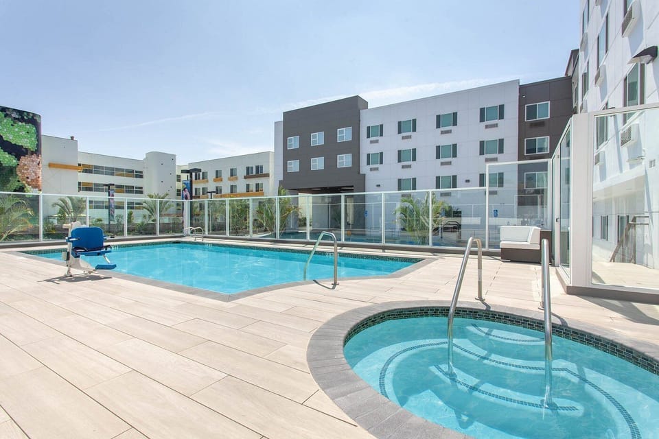 4943c966-c698-4baa-83f1-7b4beeaf1e8a_2_WA_Pool_Spa.jpg