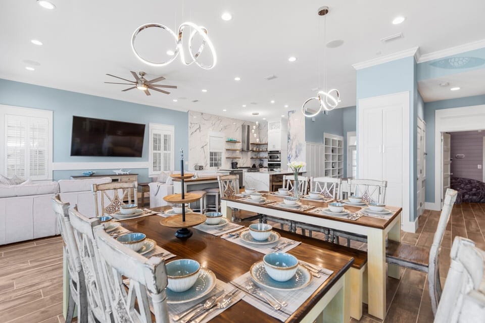 Dining | Living | Kitchen | First Floor | Wireless Surround Sound
